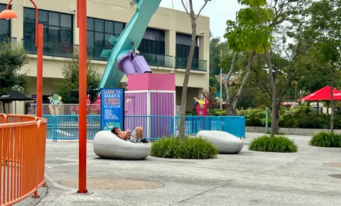 Bancas Feria de Chapultepec, CDMX: pieza en concreto reforzado (Concreto reforzado con fibra de vidrioooo)