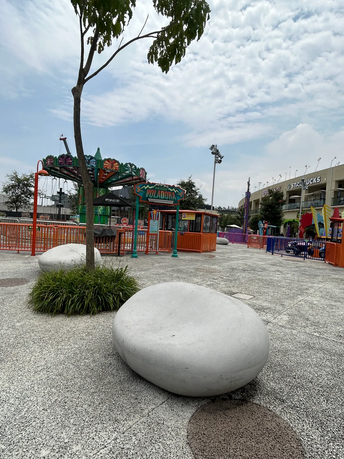 Vista general del proyecto Bancas Feria de Chapultepec, CDMX para Dikat en concreto GFRC