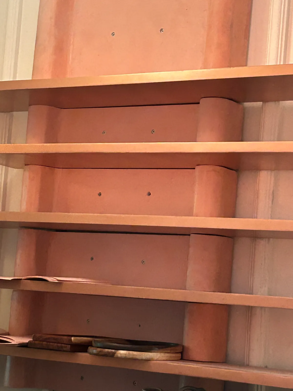 Detalle de instalación — Barra Restaurante Rosetta, acabado Lavado especial ligero