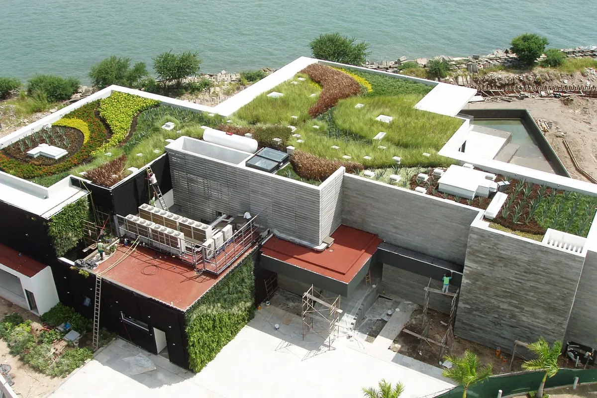 Mobiliario e instalación en concreto GFRC — proyecto Casa Vallarta
