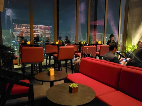 Cityzen Bar: pieza en concreto reforzado (Concreto reforzado con fibra de vidrio)