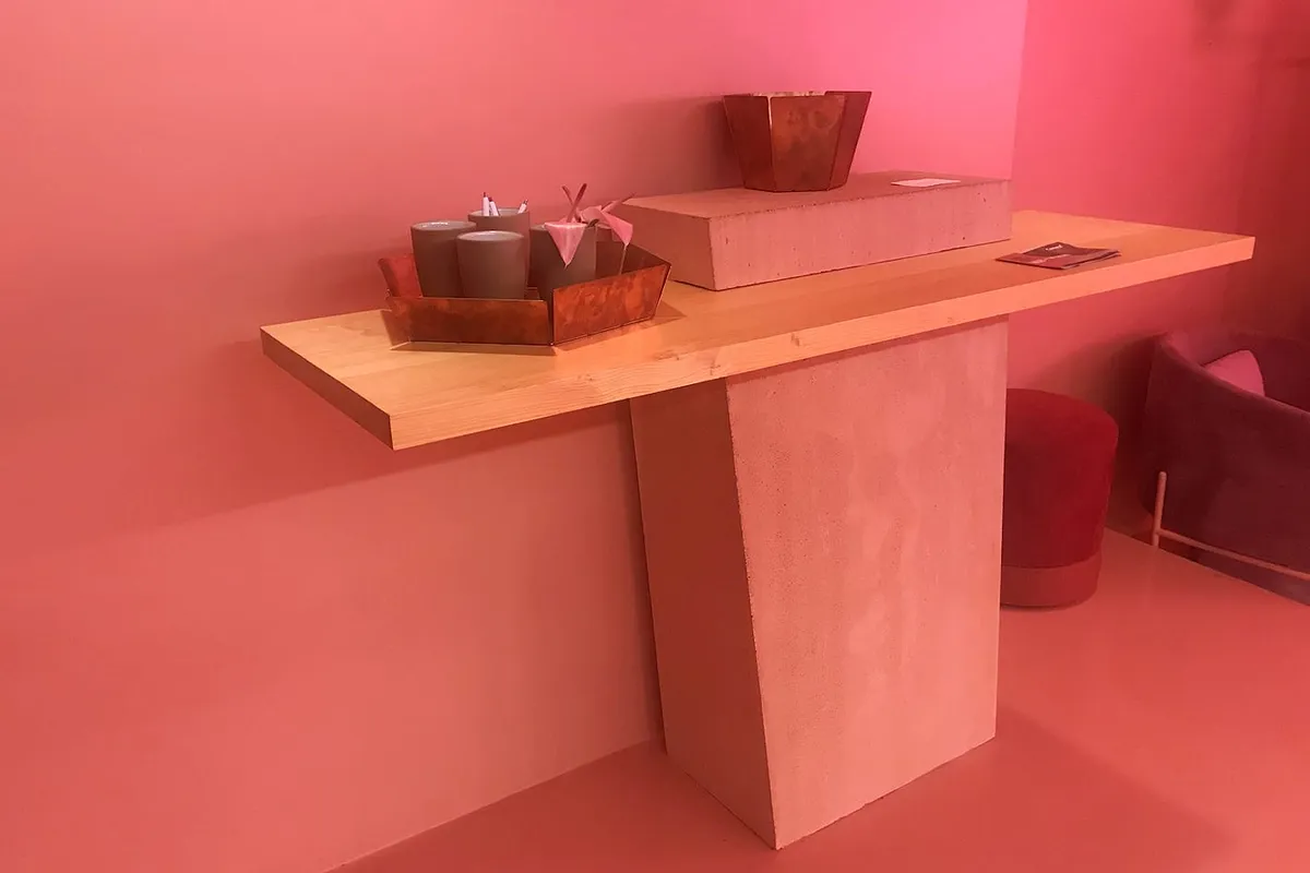 Ambiente con piezas de concreto fabricadas por Mās Concreto — DWM