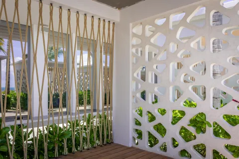 Detalle de instalación — Playa Mujeres, acabado Lavado