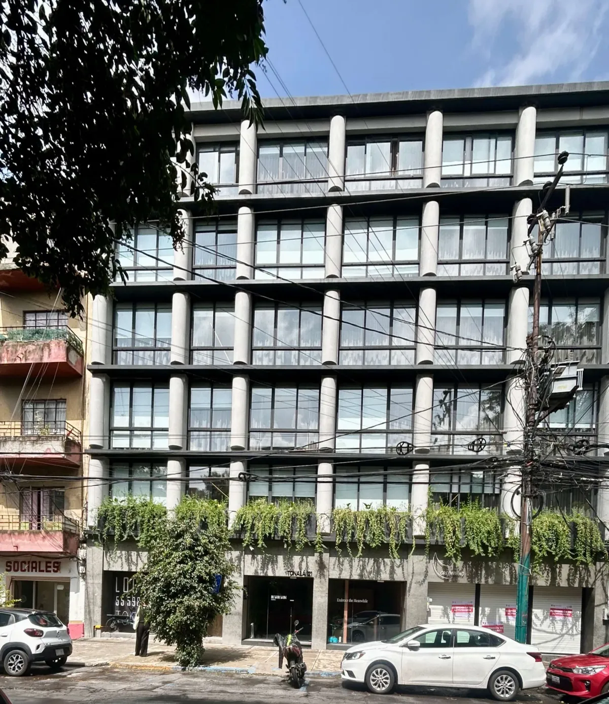 Tonalá: pieza en concreto reforzado (Concreto reforzado con fibra de vidrio)
