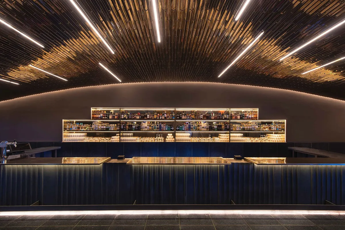 Mobiliario e instalación en concreto GFRC — proyecto Zona Áurea Auditorio Nacional