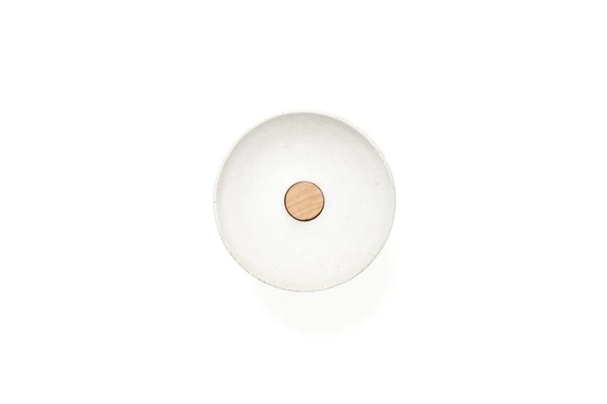 Detalle de diseño y materialidad — Charola Flota