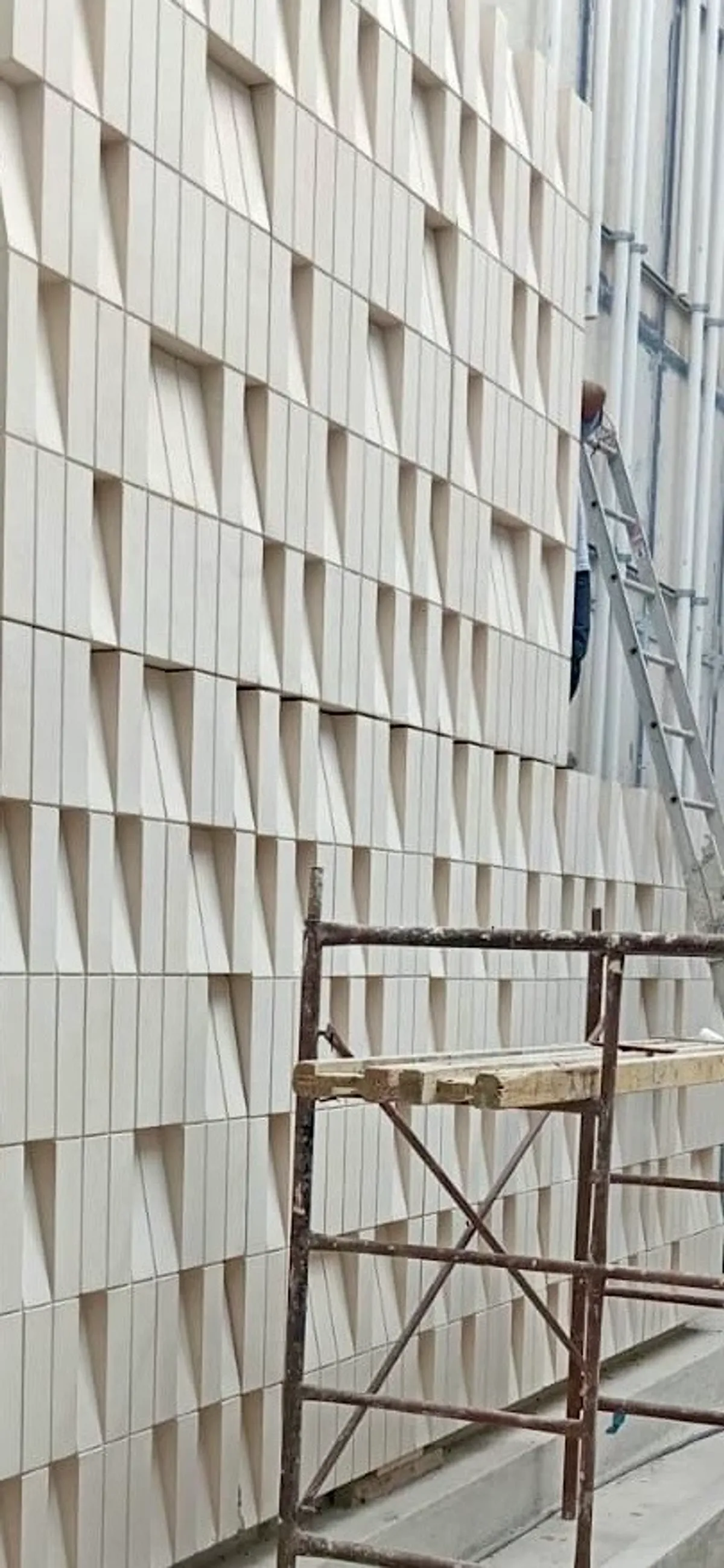 Textura y acabado del concreto en Muro Llorón
